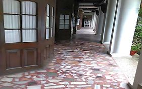 Hotel Walnut Grove